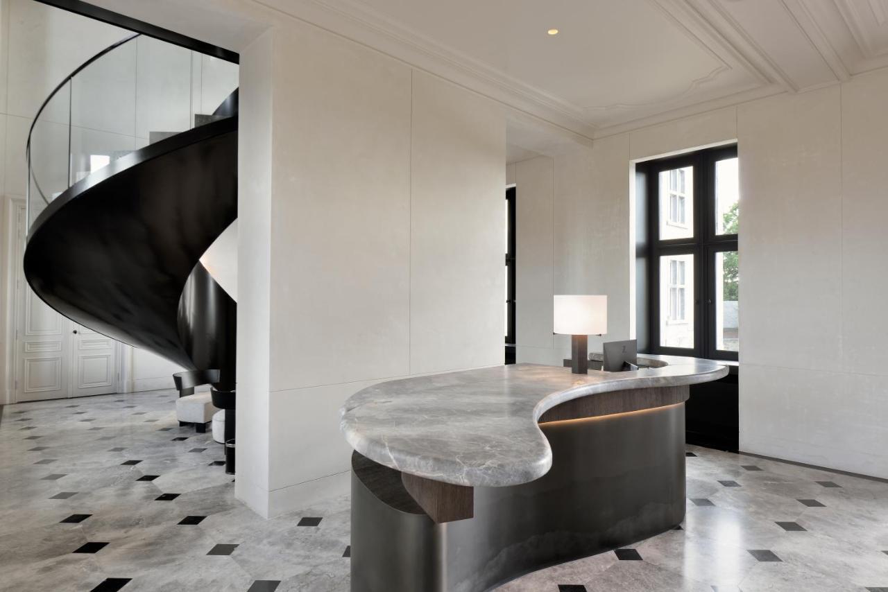 Le Chateau De Mirwart ภายนอก รูปภาพ